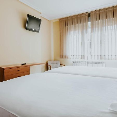 Hotel Isasa لوغرونيو المظهر الخارجي الصورة