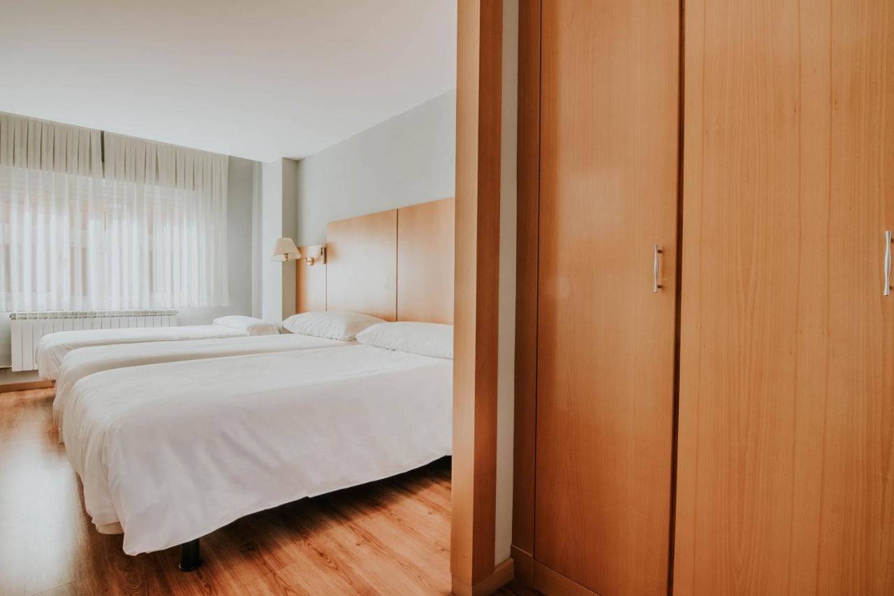 Hotel Isasa لوغرونيو المظهر الخارجي الصورة