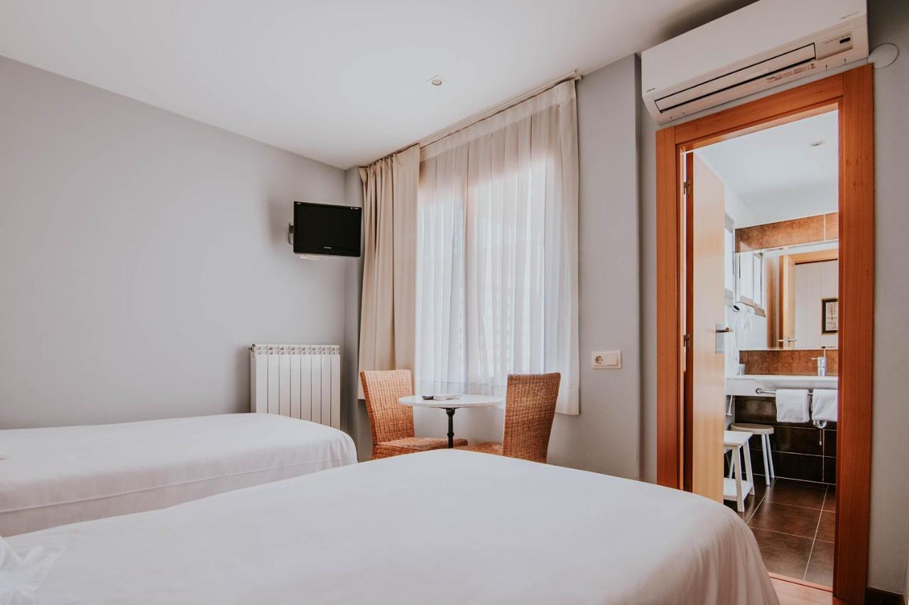 Hotel Isasa لوغرونيو المظهر الخارجي الصورة